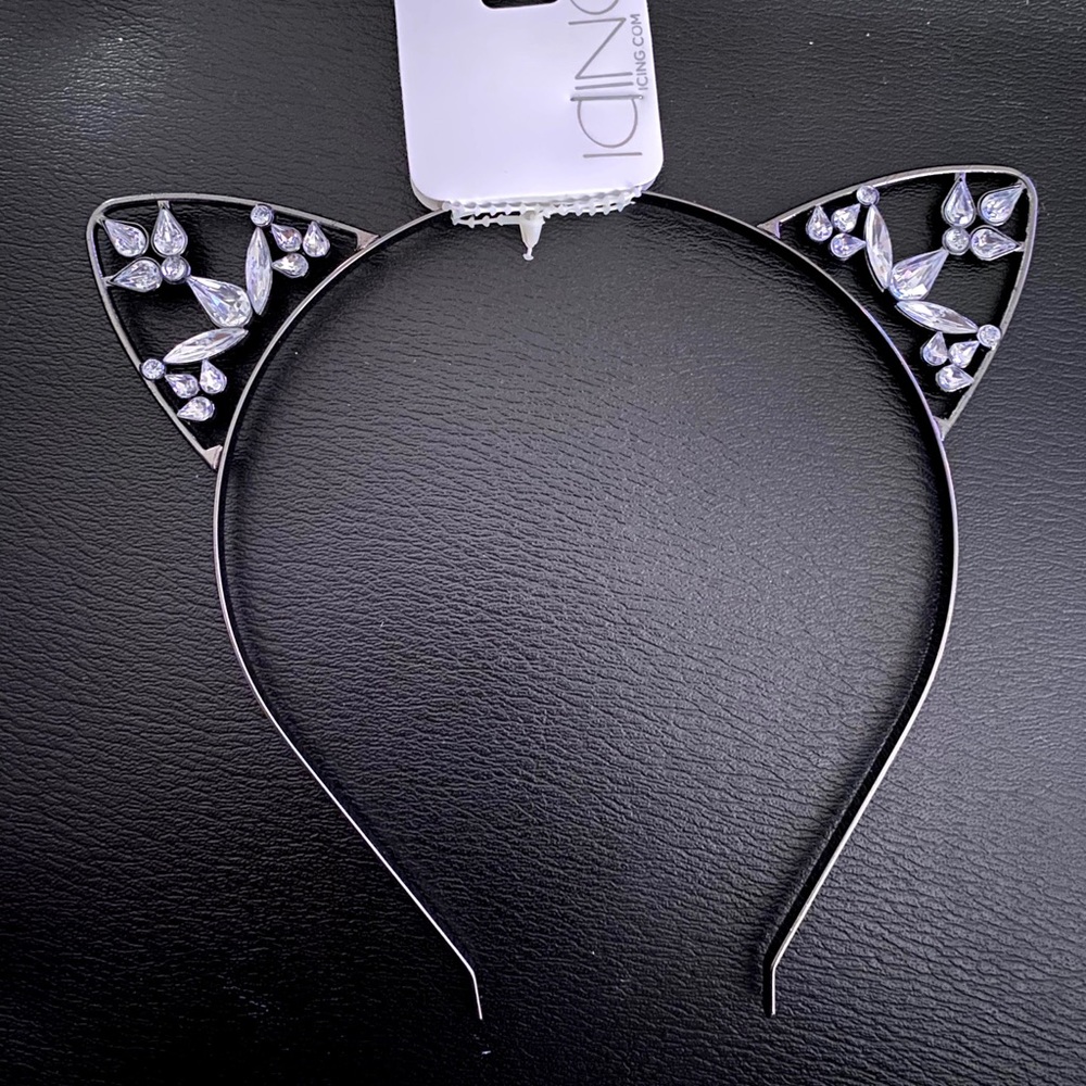 A Pretty Diamond Cat Ear Headband